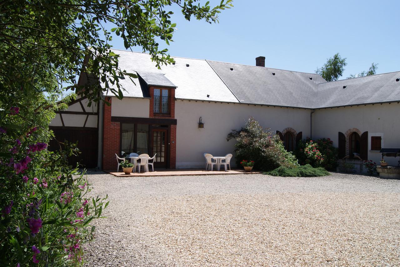 Le Lac Aux Fees Henrichemont Exterior foto